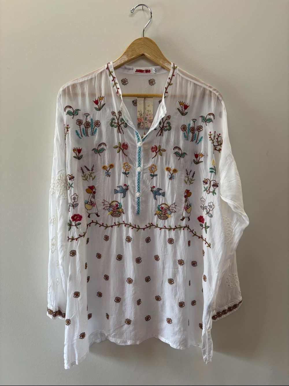 Johnny Was White Cotton Tunic with Multicolor Folk Embroidery